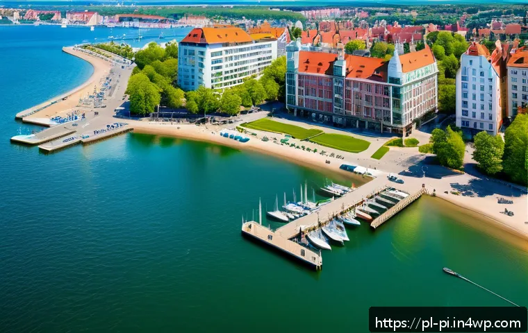 해양 도시 건설의 투자자 및 이해관계자 분석 - A vibrant coastal cityscape of a Polish seaside town like Gdańsk or Sopot during a sunny day, showca...